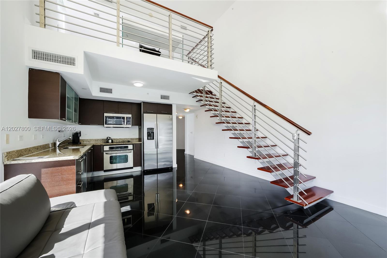 41 SE 5th St #1116 Miami, FL 33131