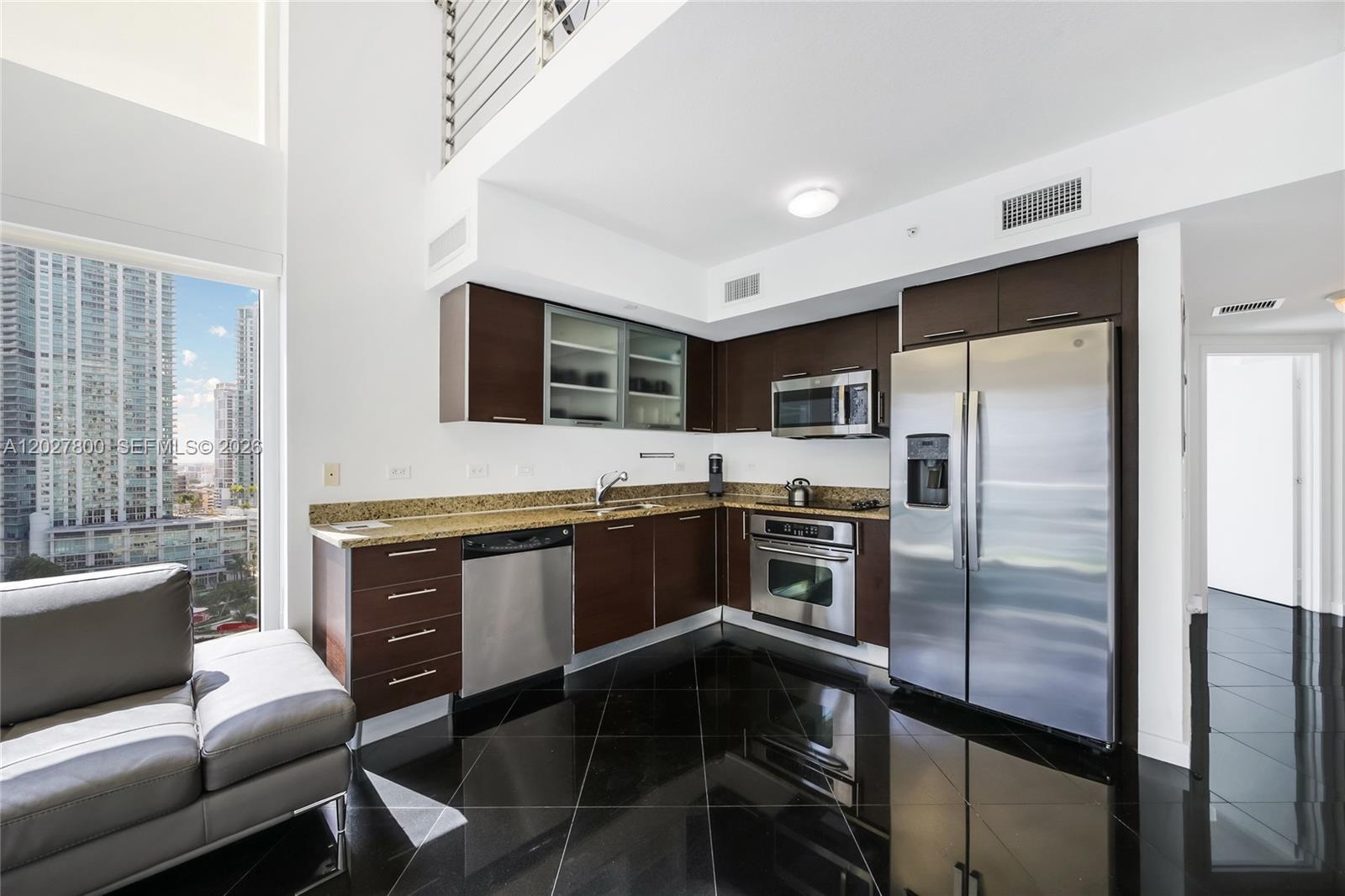 41 SE 5th St #1116 Miami, FL 33131