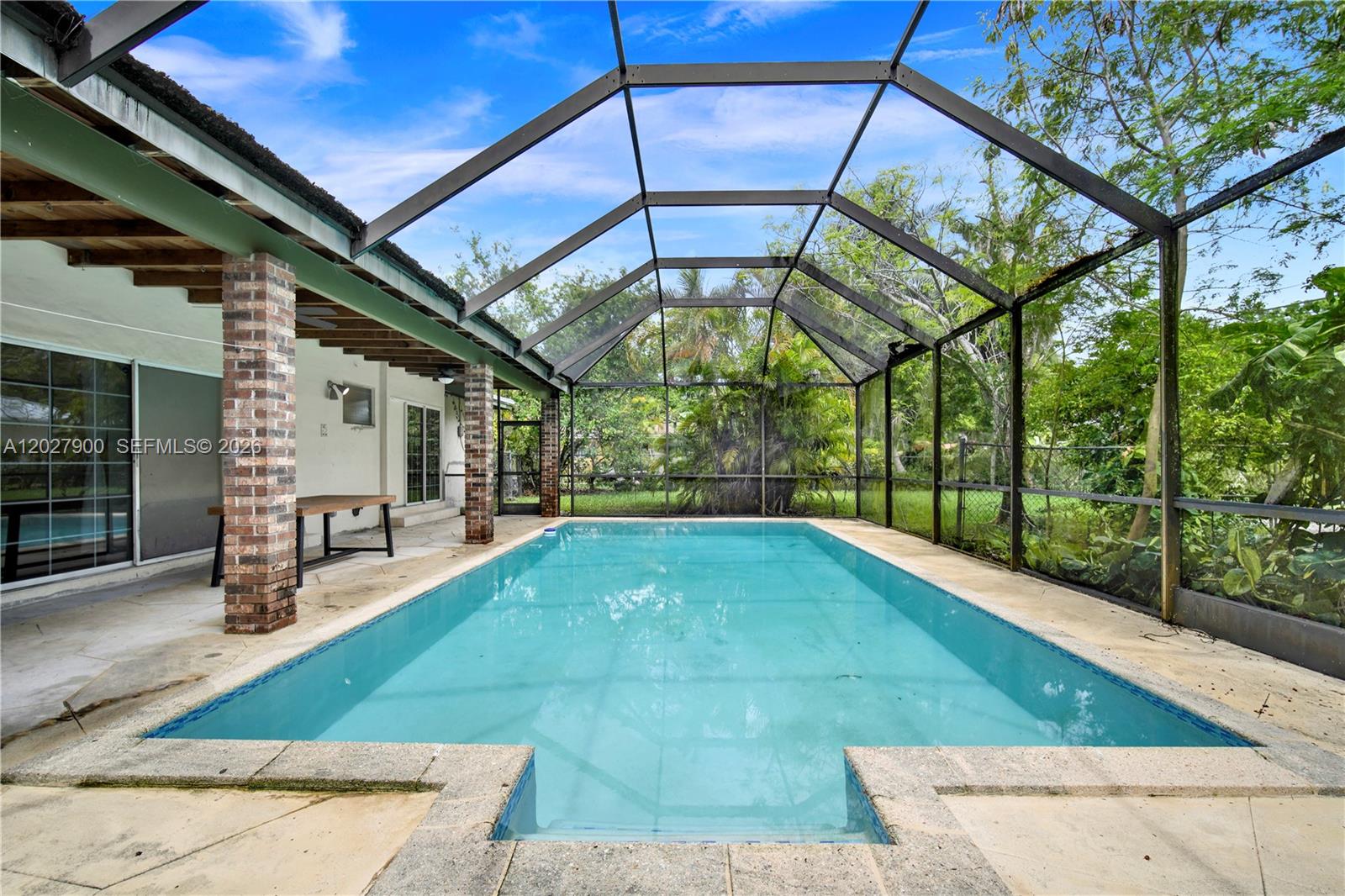 6980 SW 104th St Pinecrest, FL 33156