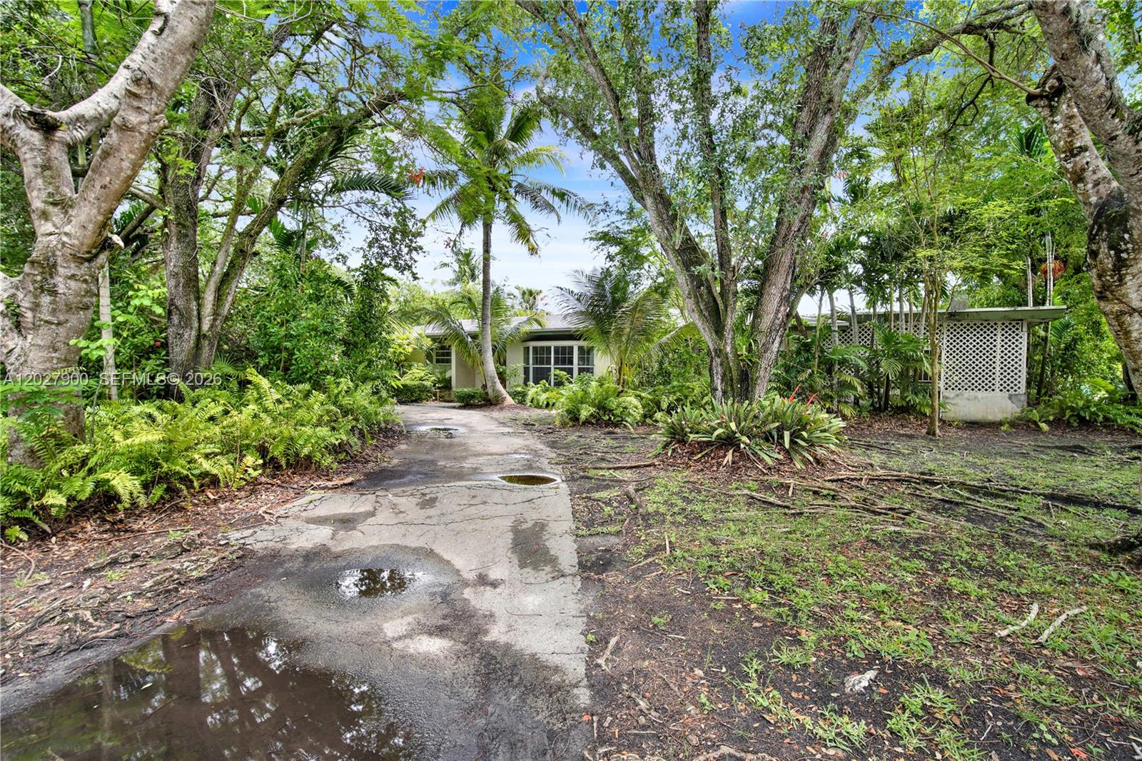 6980 SW 104th St Pinecrest, FL 33156
