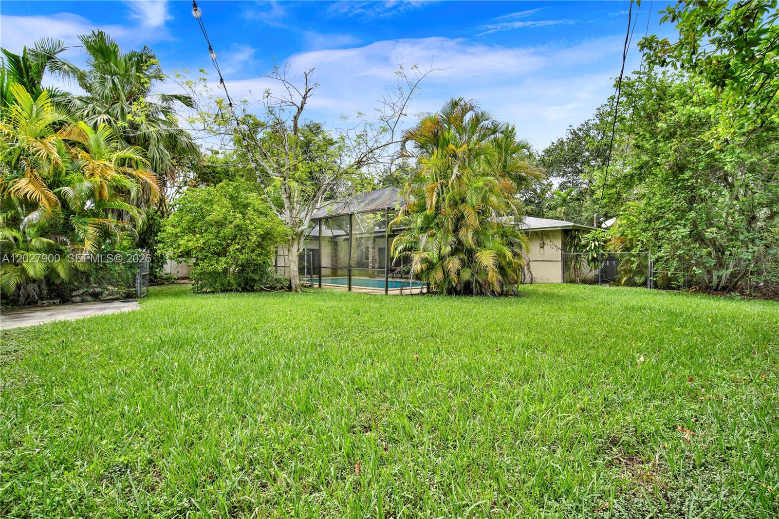 6980 SW 104th St Pinecrest, FL 33156
