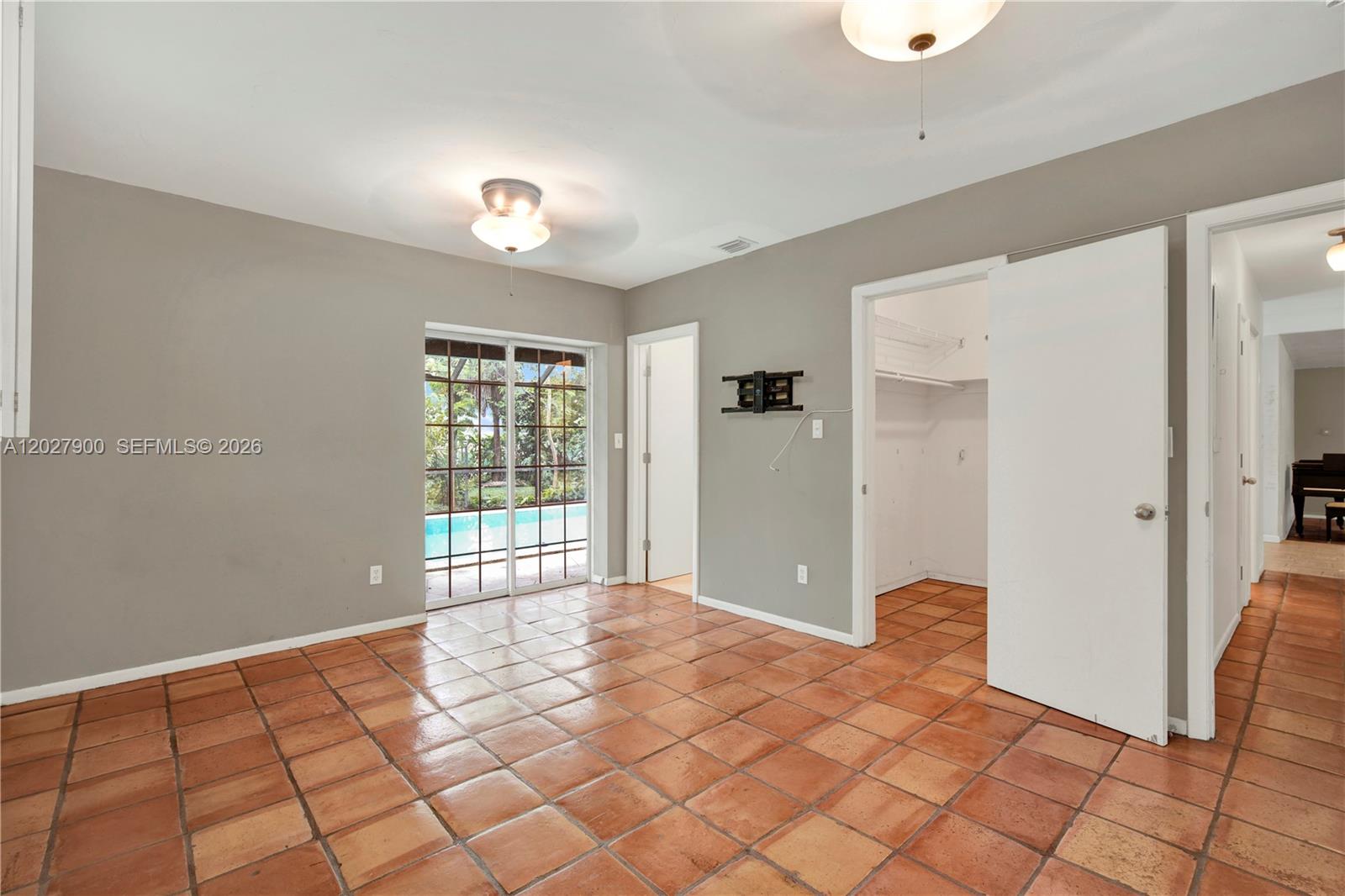 6980 SW 104th St Pinecrest, FL 33156