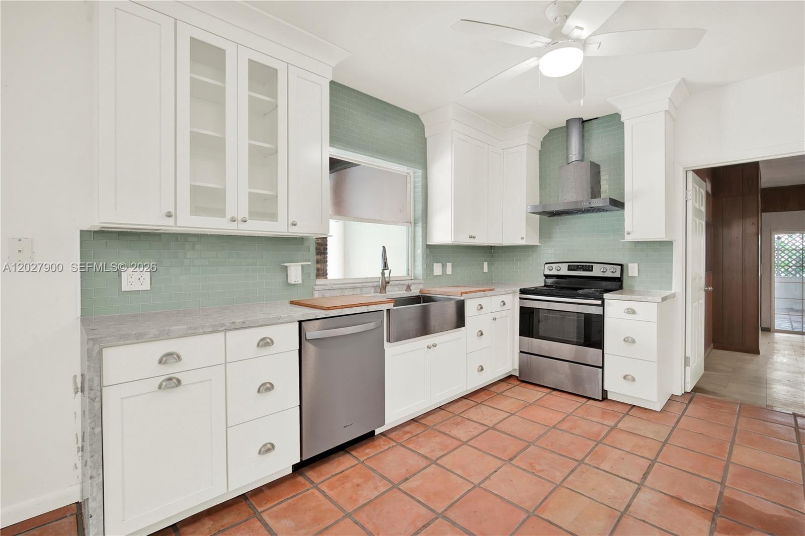 6980 SW 104th St Pinecrest, FL 33156