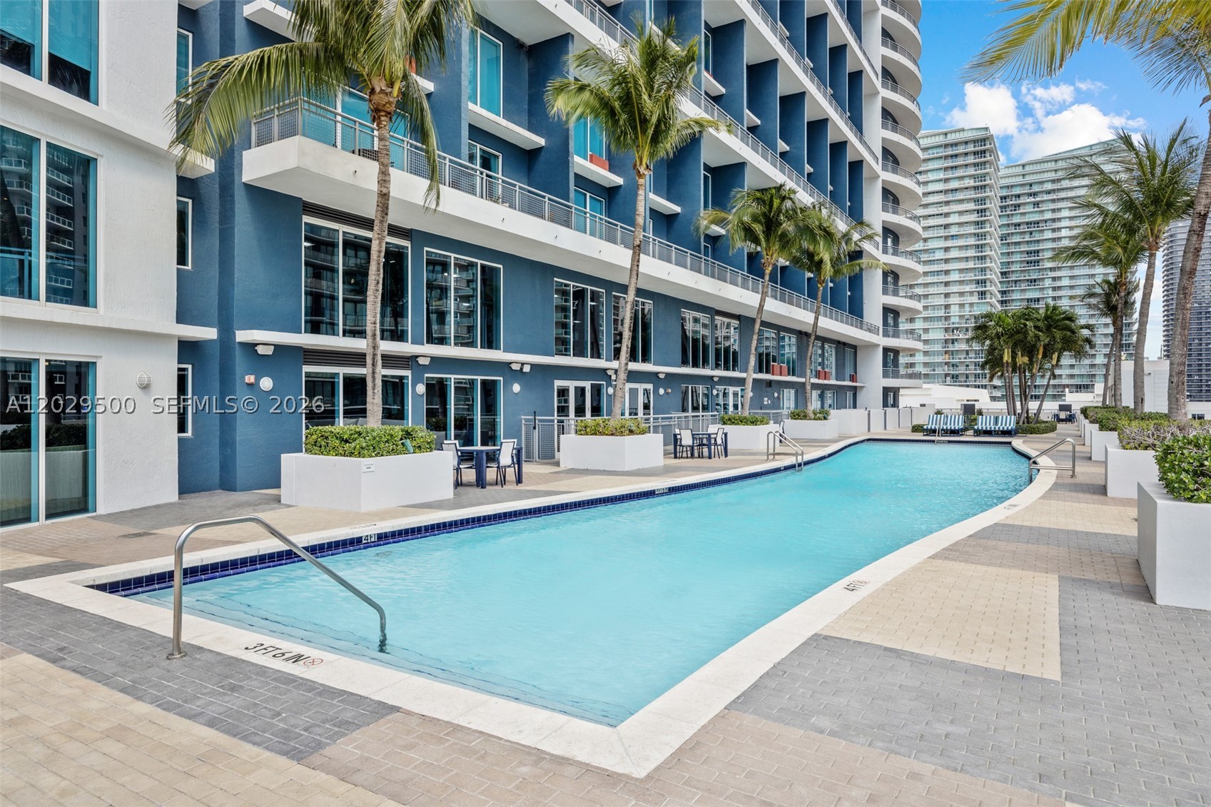 image Infinity at Brickell23