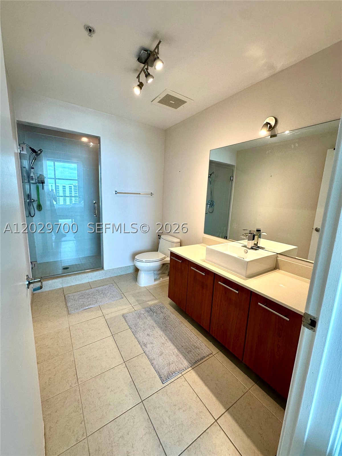 image 4 Midtown9