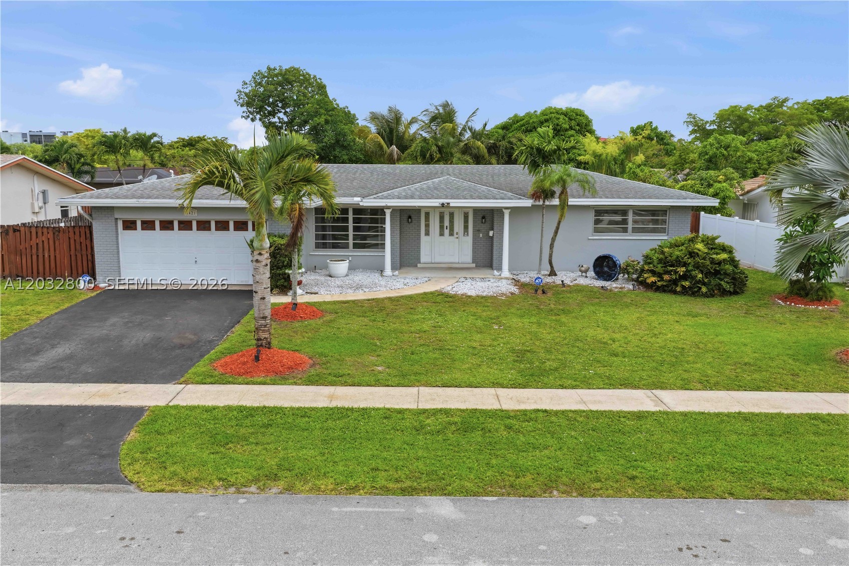 7421 NW 14th St