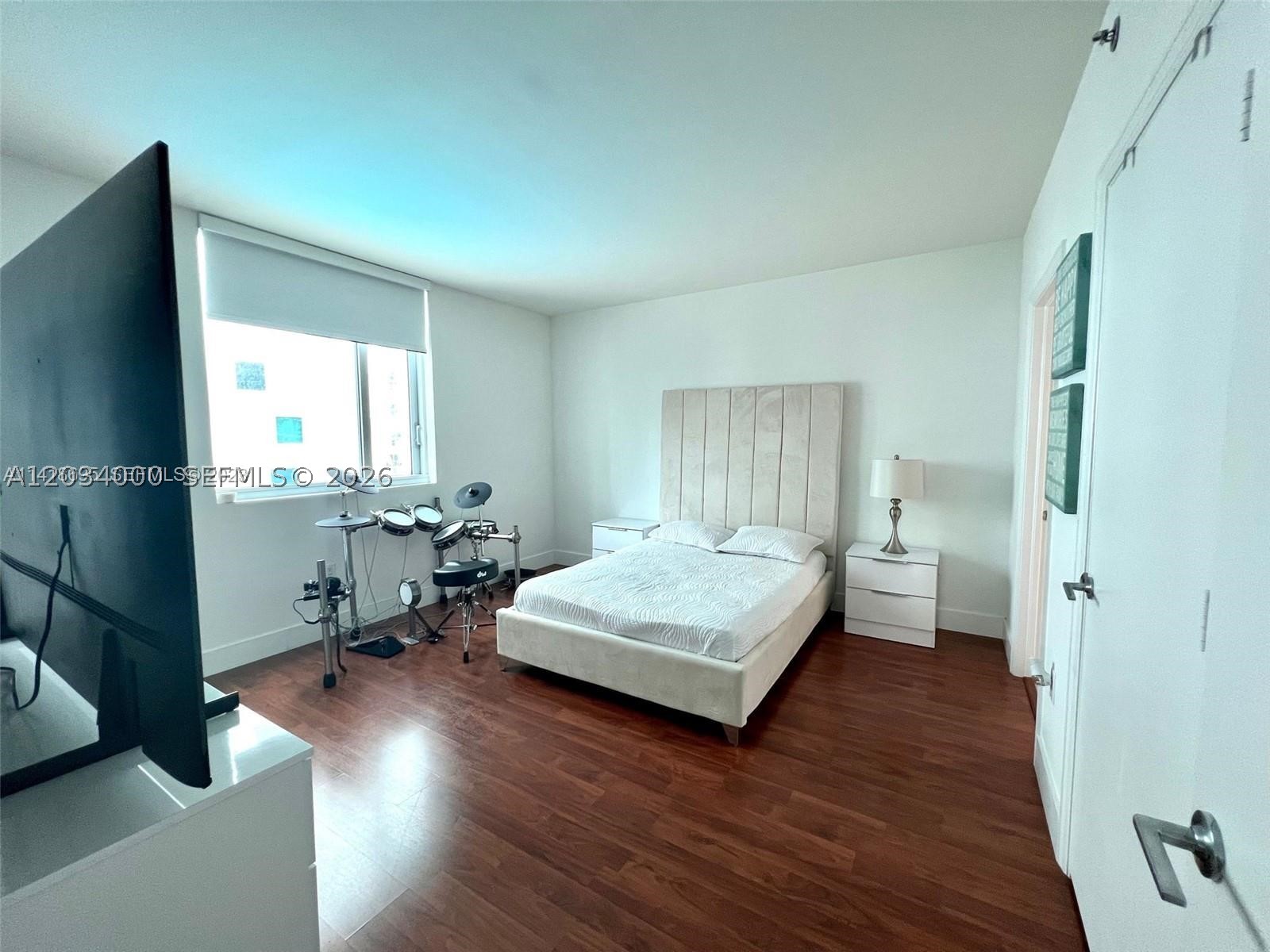image 500 Brickell East10