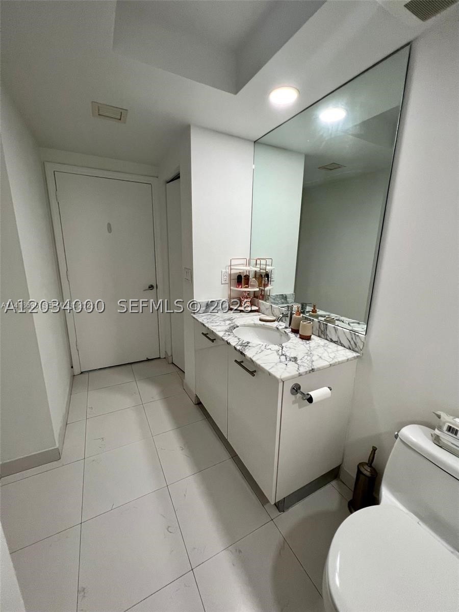 image 500 Brickell East17
