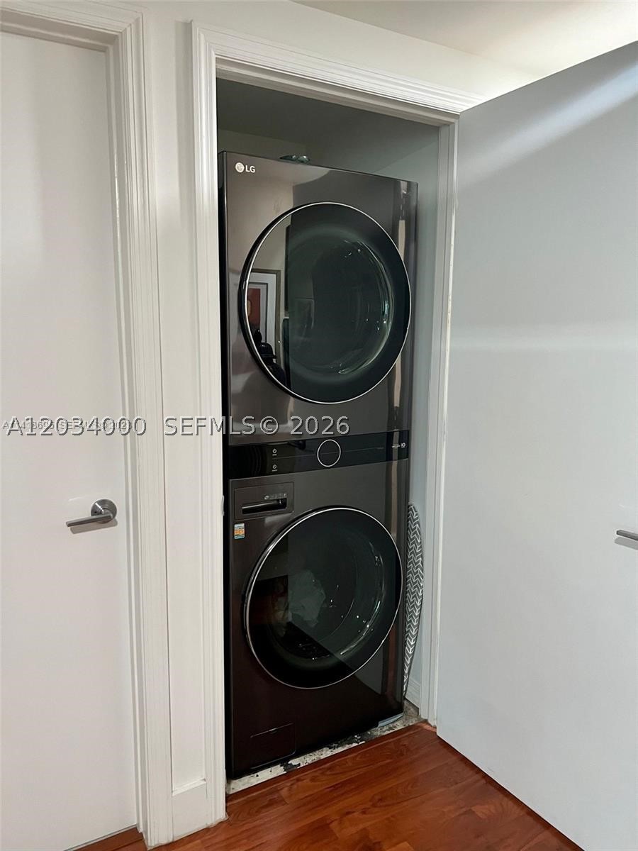 image 500 Brickell East22