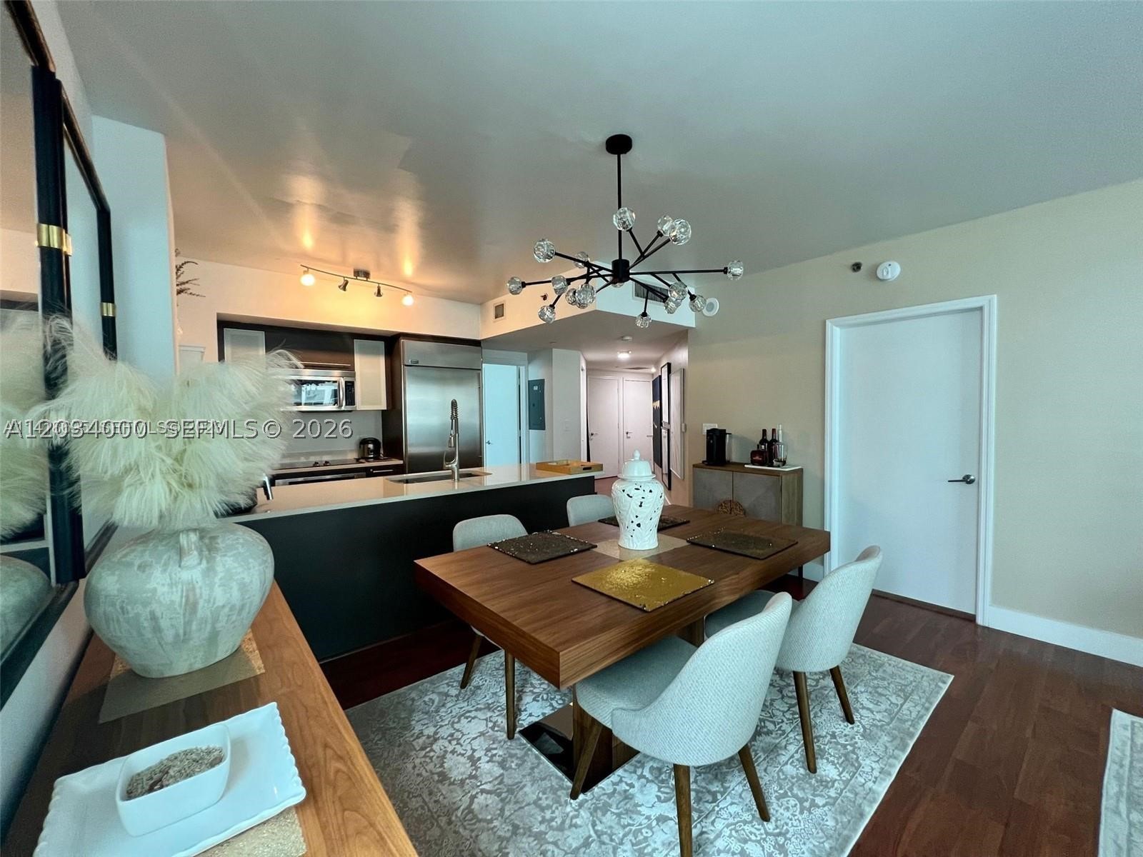 image 500 Brickell East5