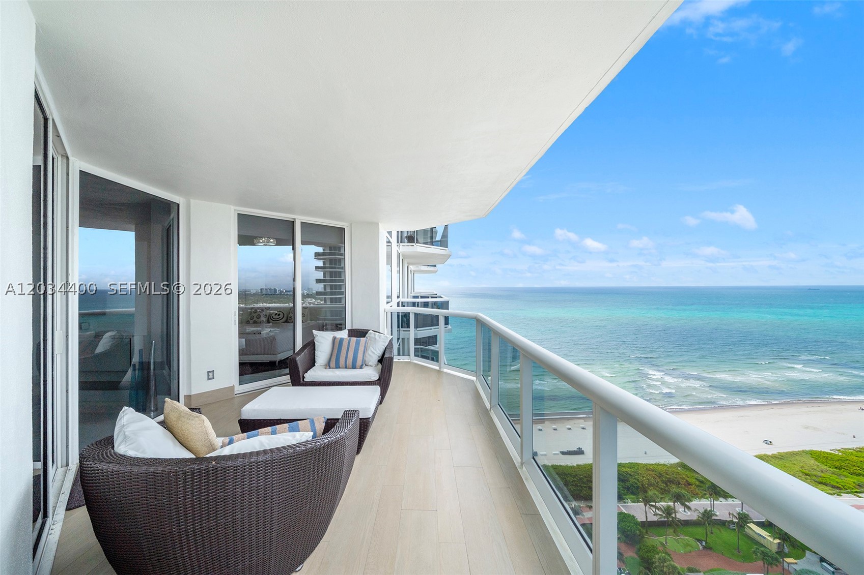 image Blue Diamond25