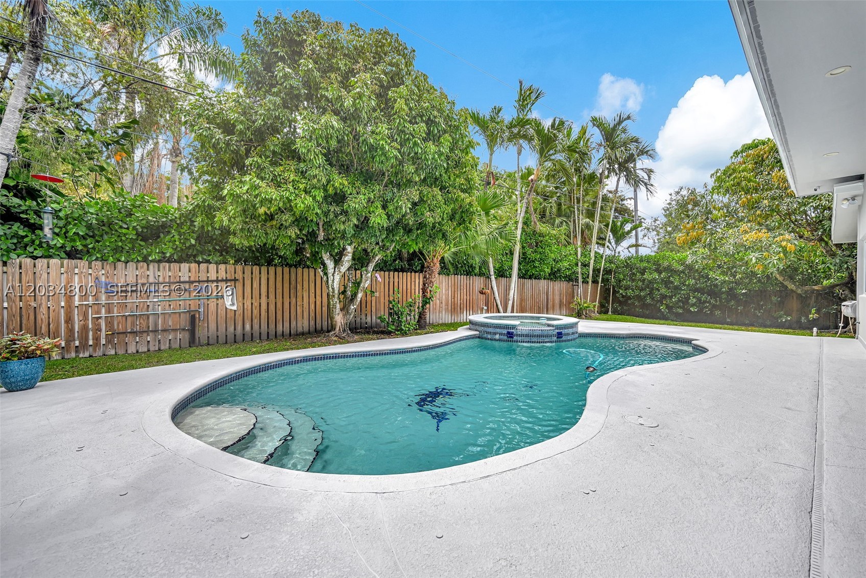 15845 SW 87th Ave Palmetto Bay, FL 33157