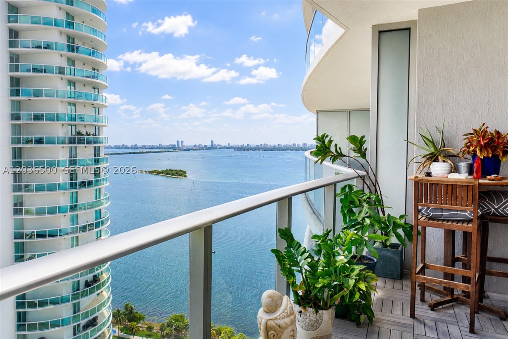 image Aria on the Bay15