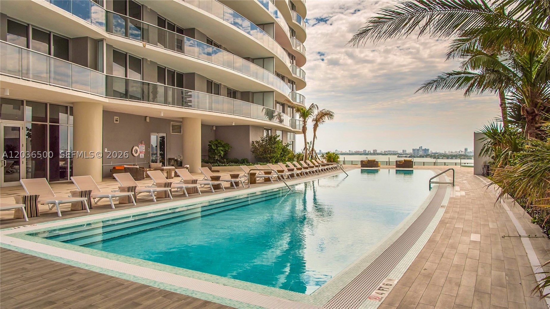 image Aria on the Bay18