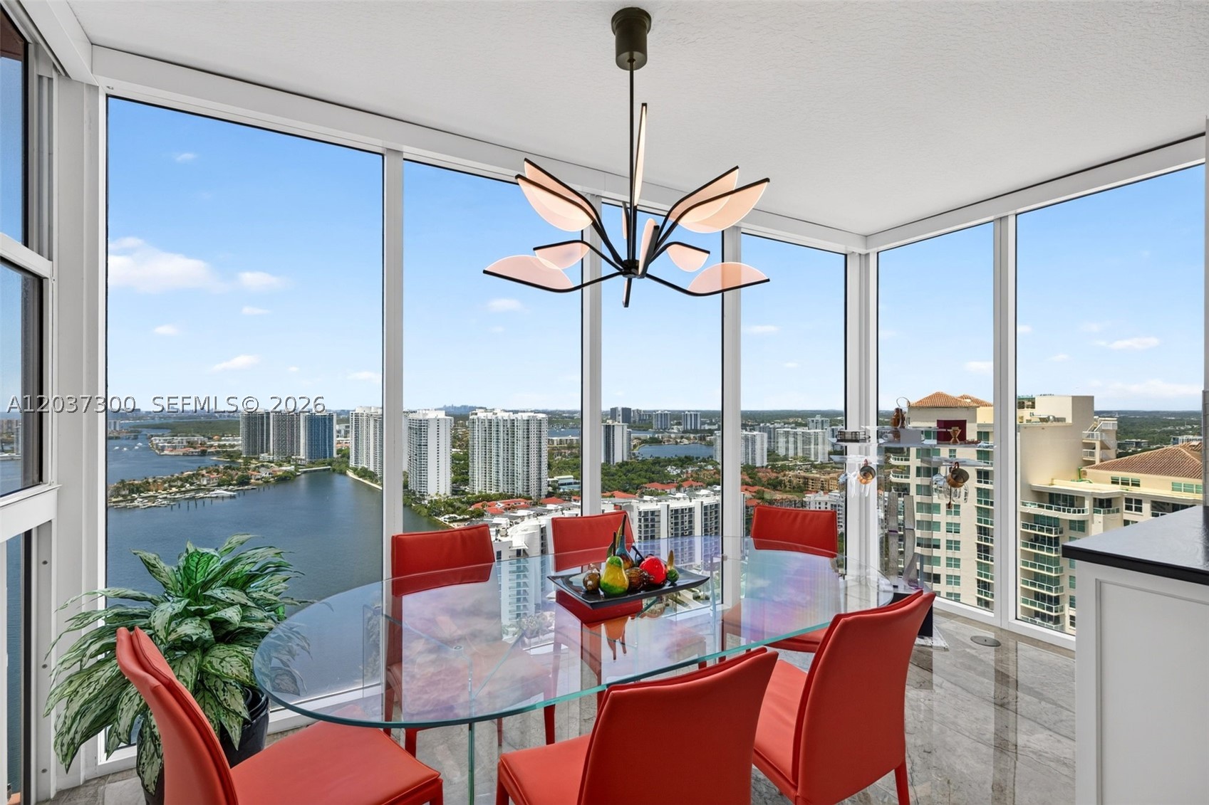 3370 Hidden Bay Dr #UPH3715 Aventura, FL 33180