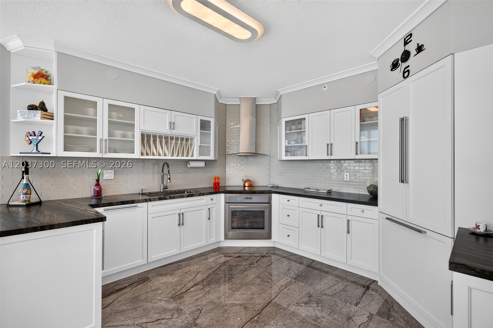 3370 Hidden Bay Dr #UPH3715 Aventura, FL 33180