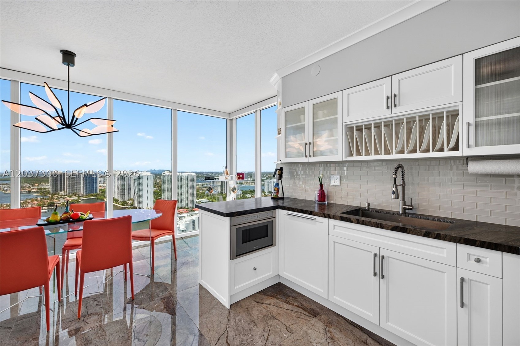 3370 Hidden Bay Dr #UPH3715 Aventura, FL 33180