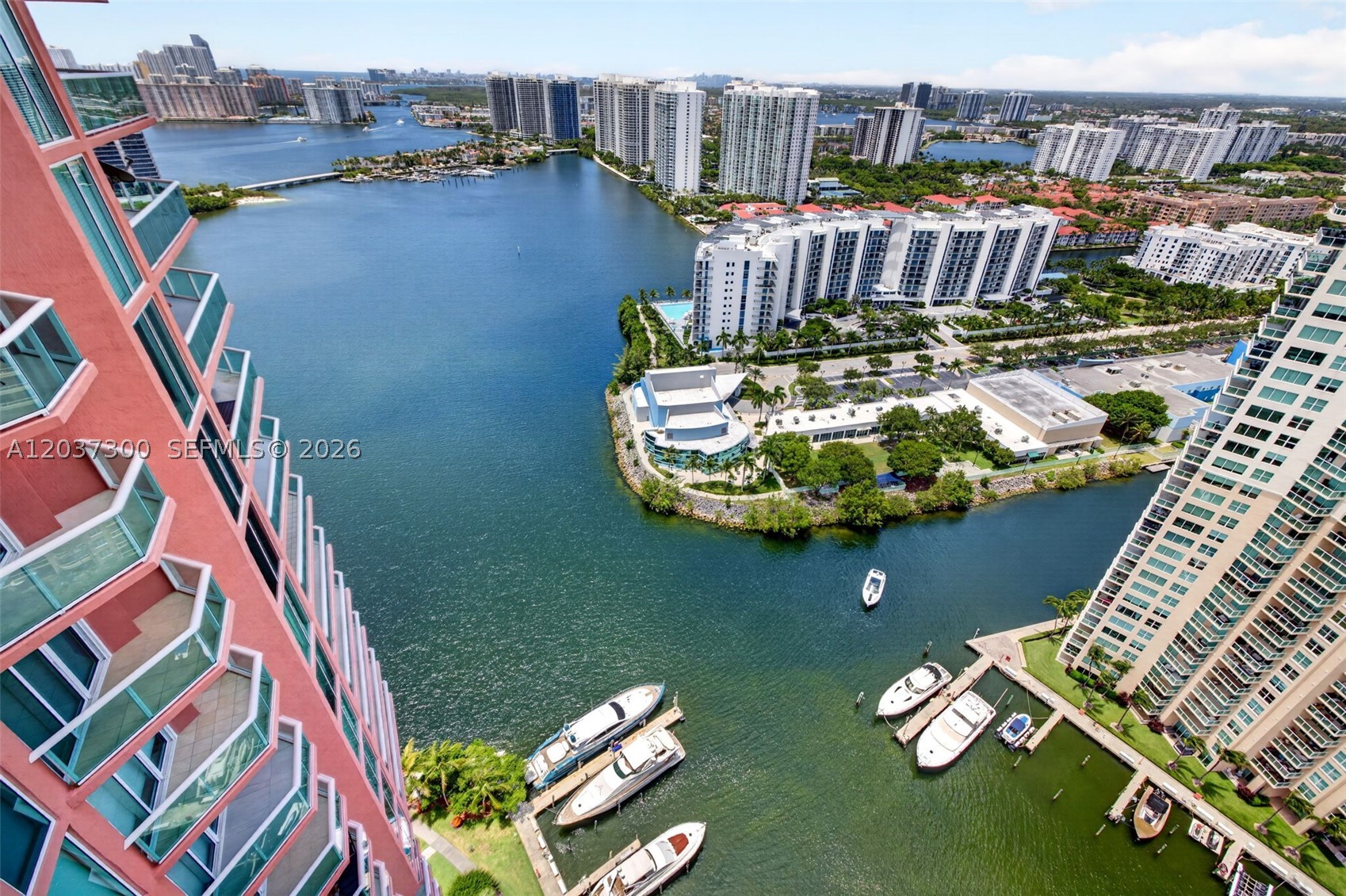 3370 Hidden Bay Dr #UPH3715 Aventura, FL 33180