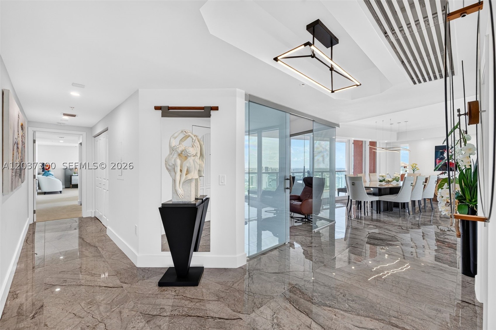3370 Hidden Bay Dr #UPH3715 Aventura, FL 33180