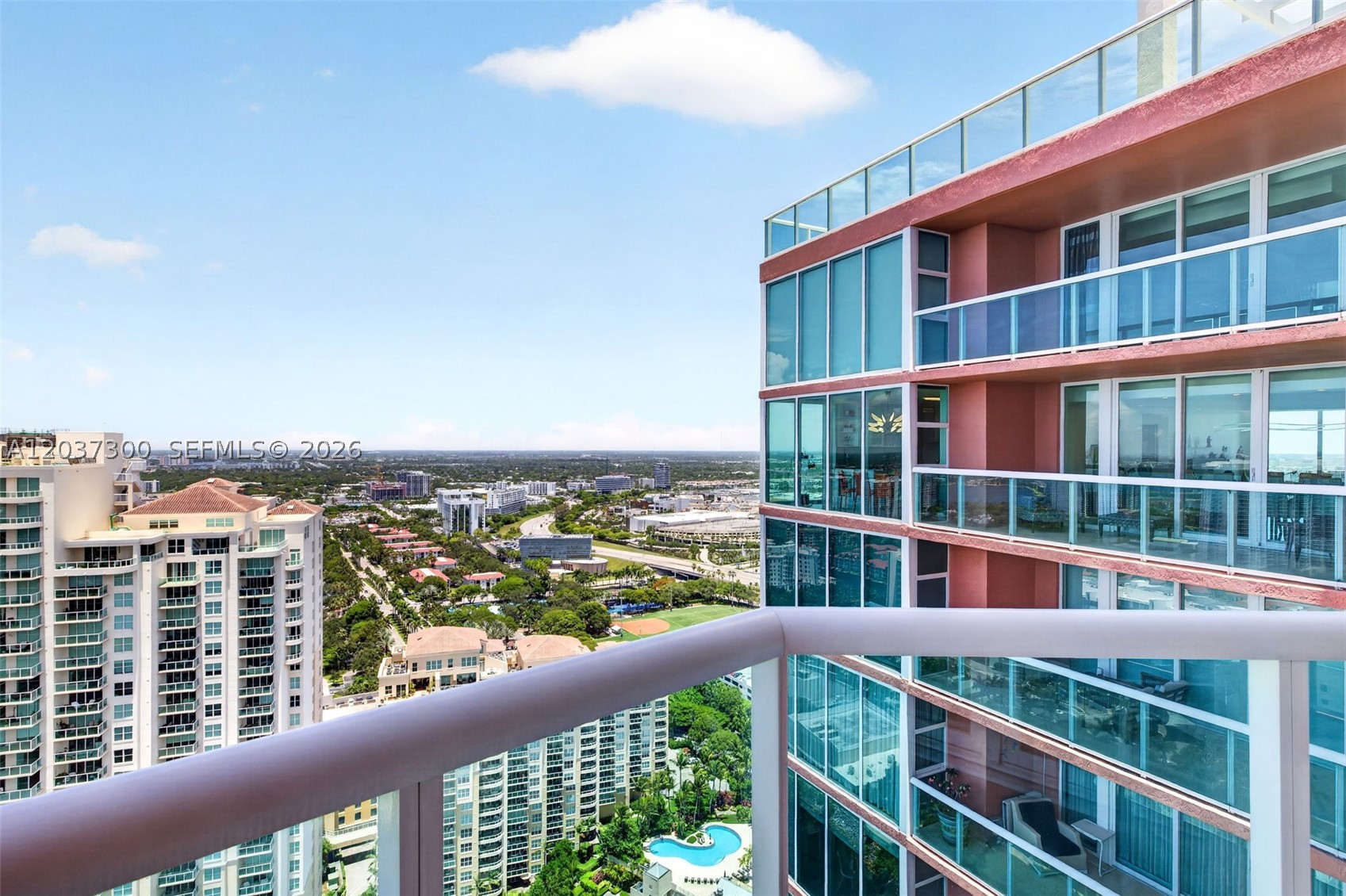 3370 Hidden Bay Dr #UPH3715 Aventura, FL 33180