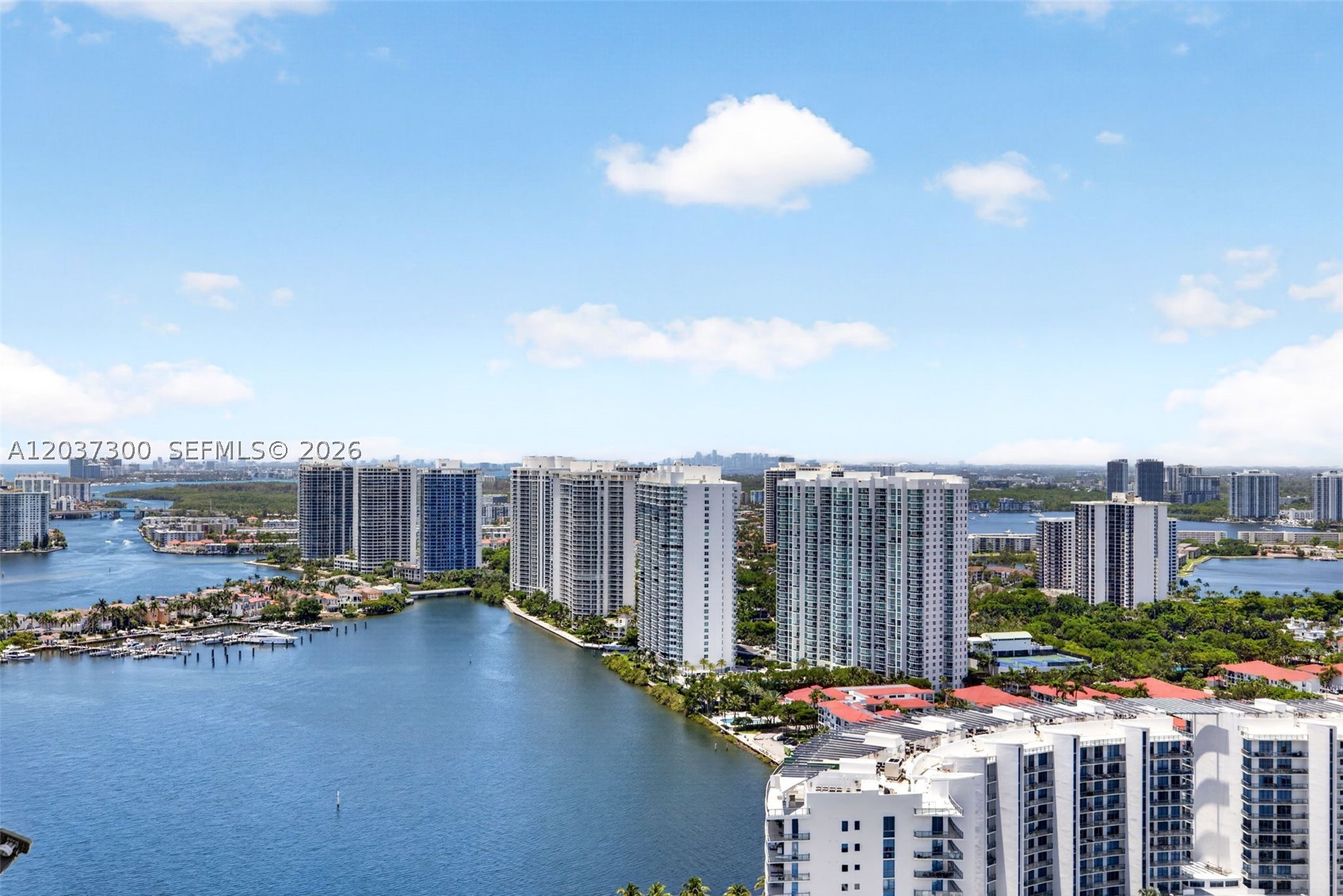 3370 Hidden Bay Dr #UPH3715 Aventura, FL 33180