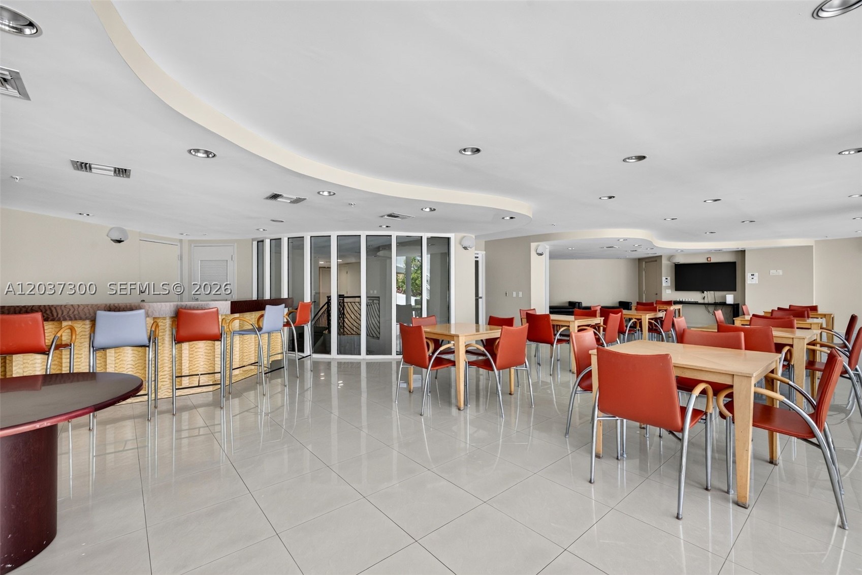 3370 Hidden Bay Dr #UPH3715 Aventura, FL 33180
