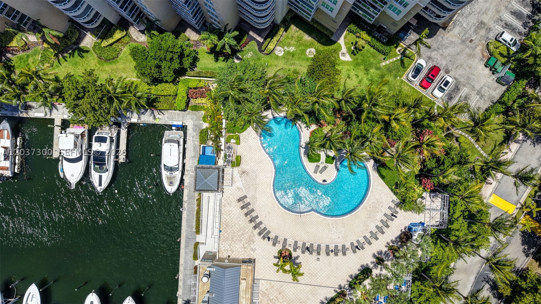 3370 Hidden Bay Dr #UPH3715 Aventura, FL 33180