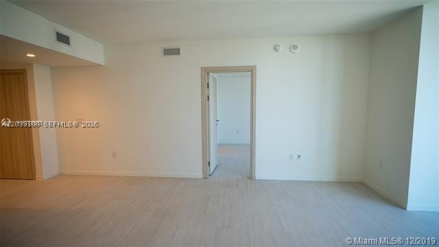 image Brickell Flatiron10