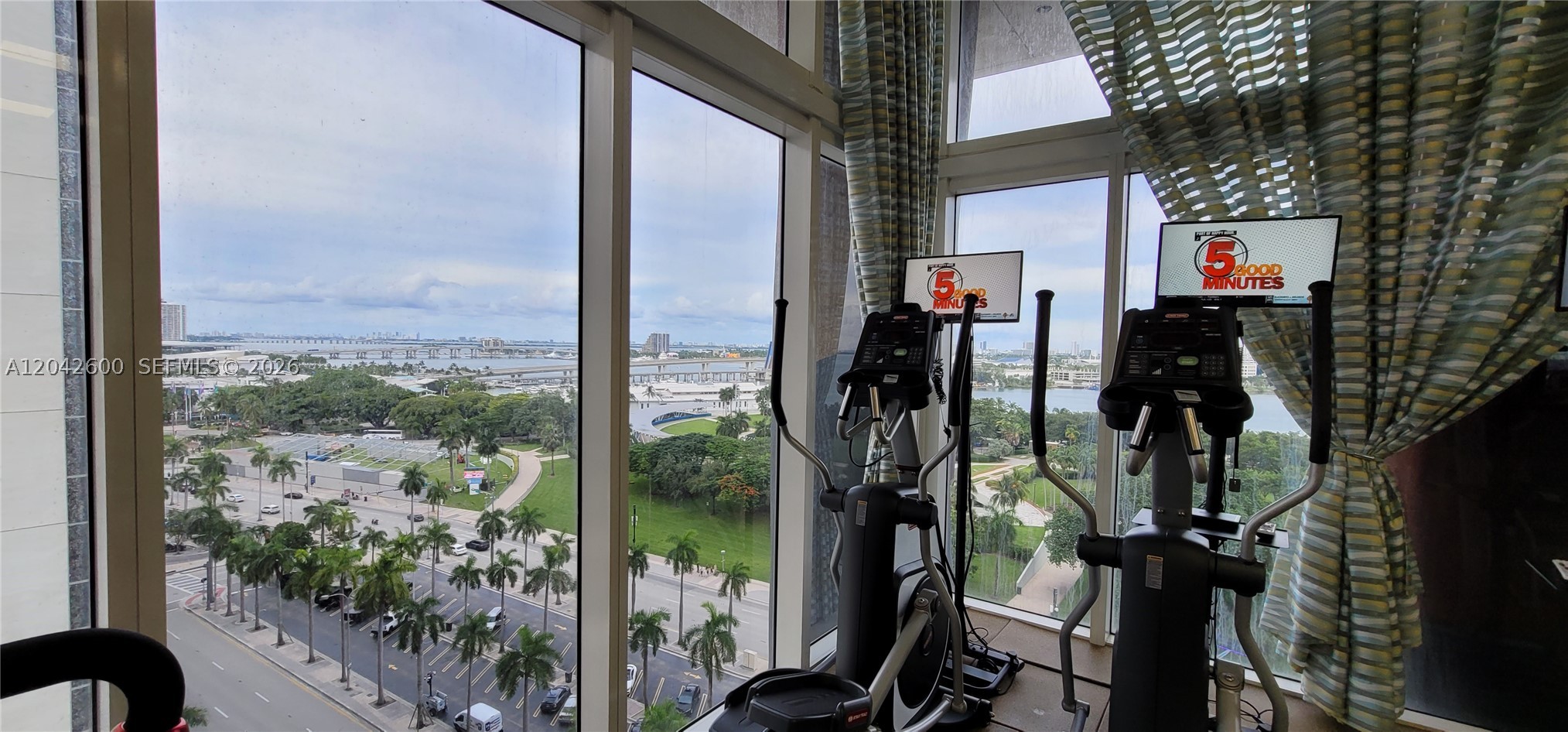 image 50 Biscayne18