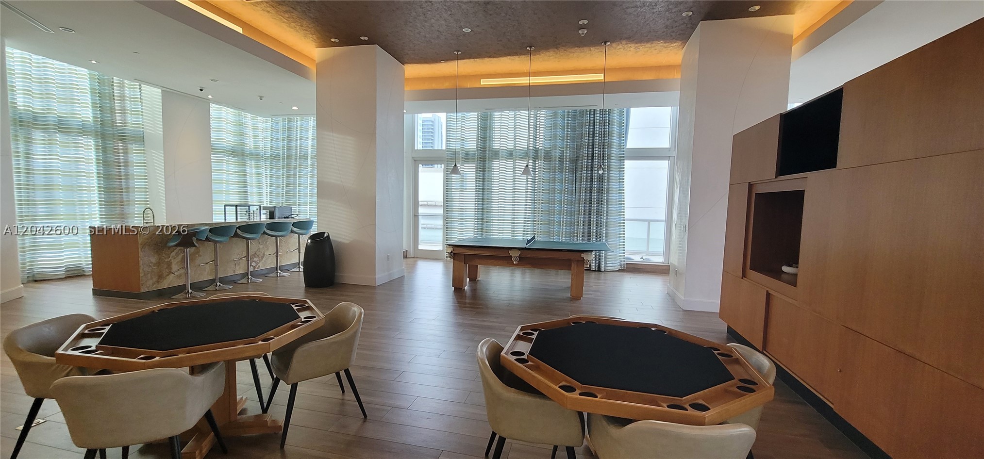 image 50 Biscayne24