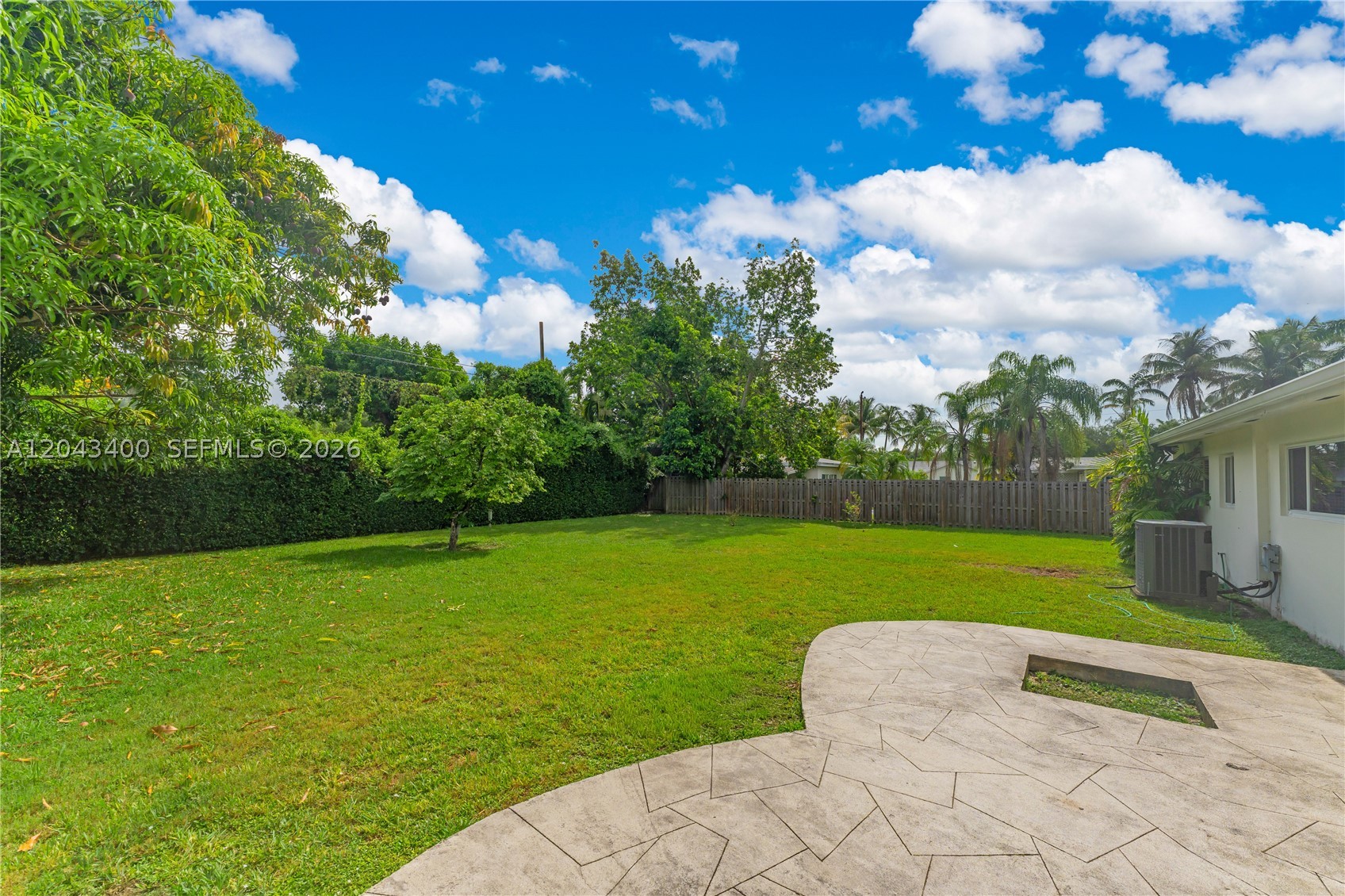 8255 SW 134th St Pinecrest, FL 33156