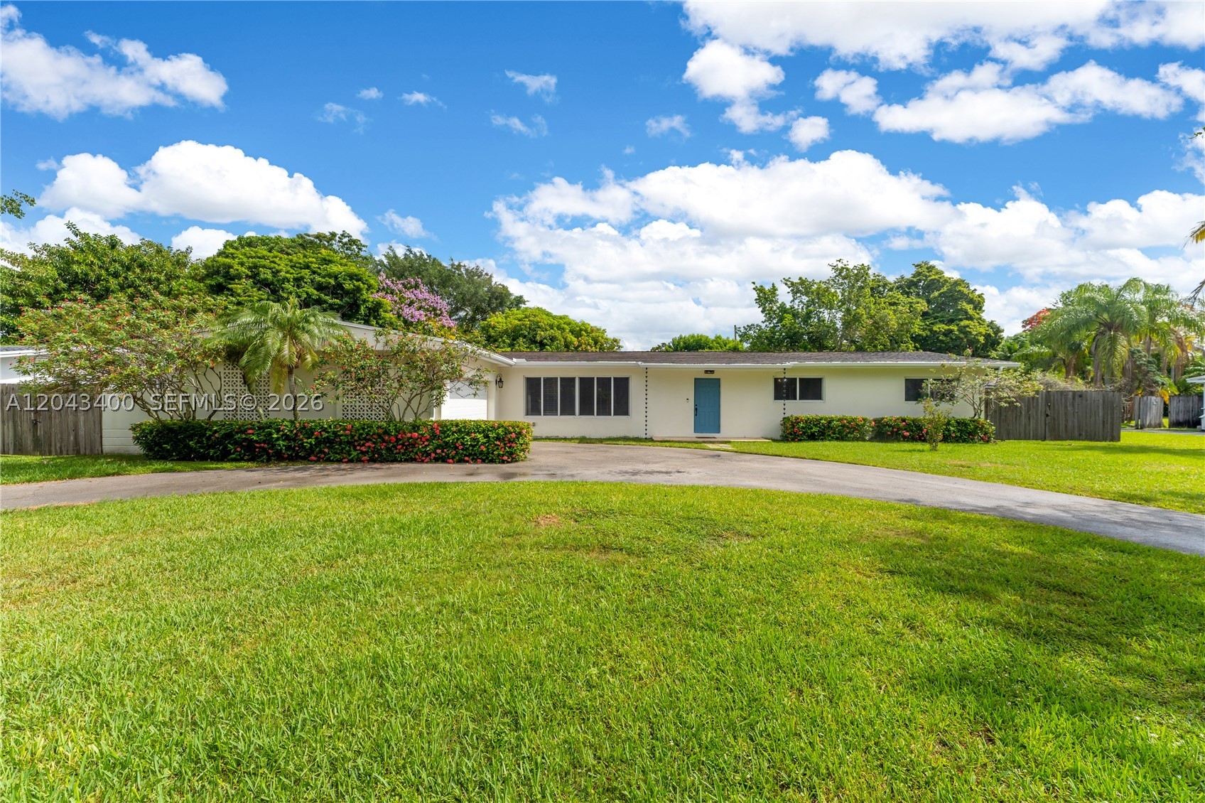8255 SW 134th St Pinecrest, FL 33156