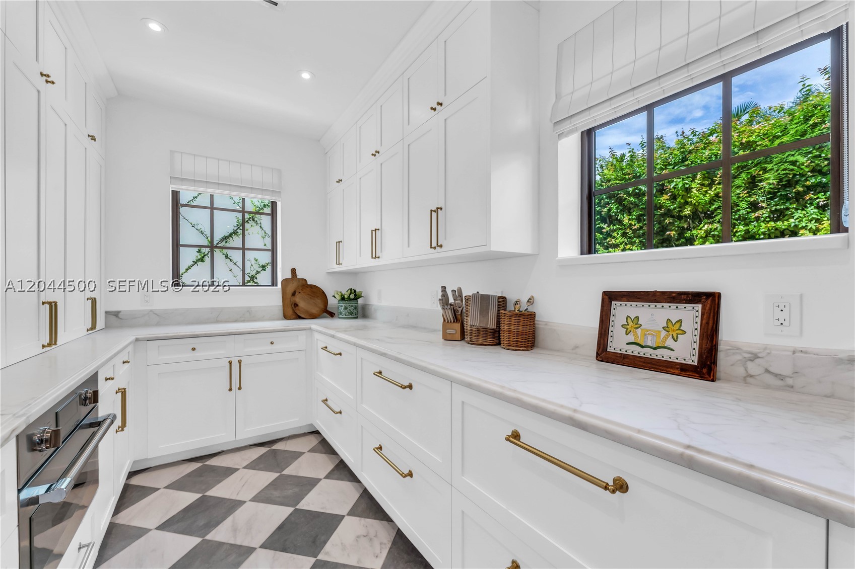 5730 SW 49th St South Miami, FL 33155