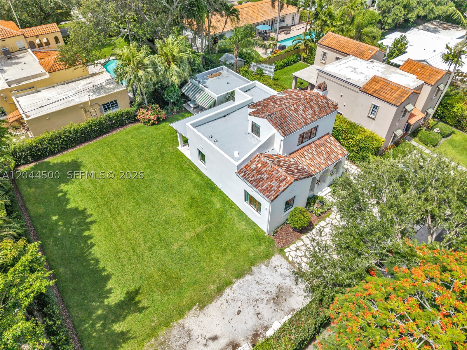 5730 SW 49th St South Miami, FL 33155