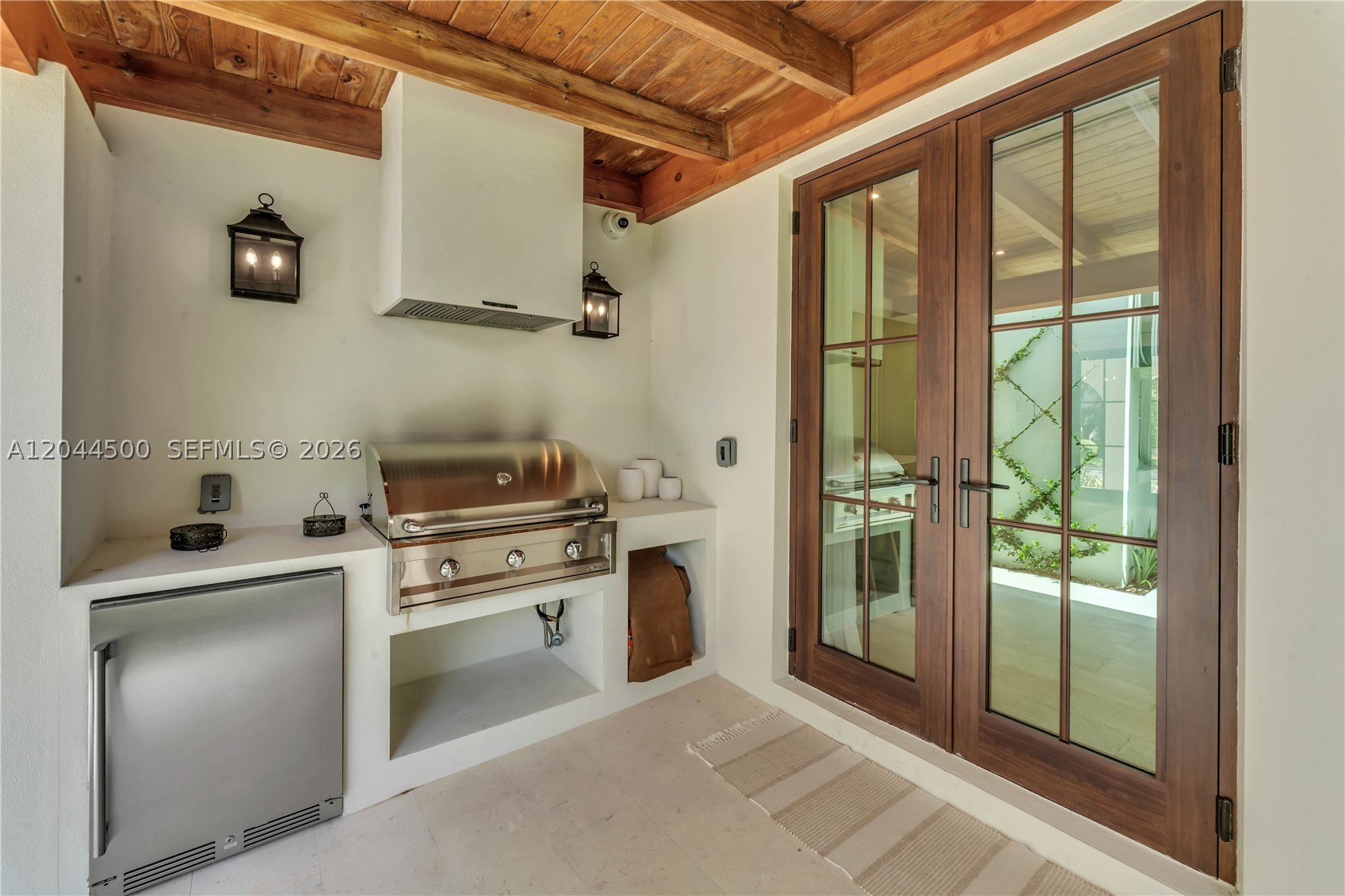 5730 SW 49th St South Miami, FL 33155