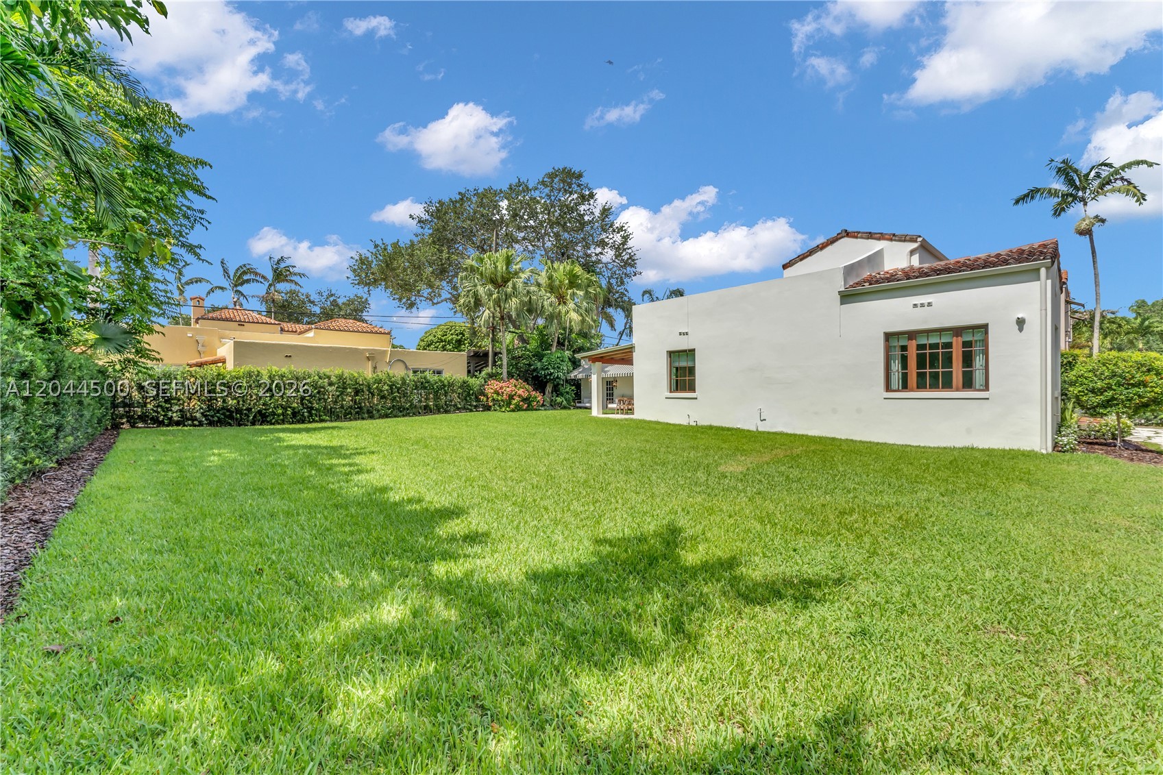 5730 SW 49th St South Miami, FL 33155