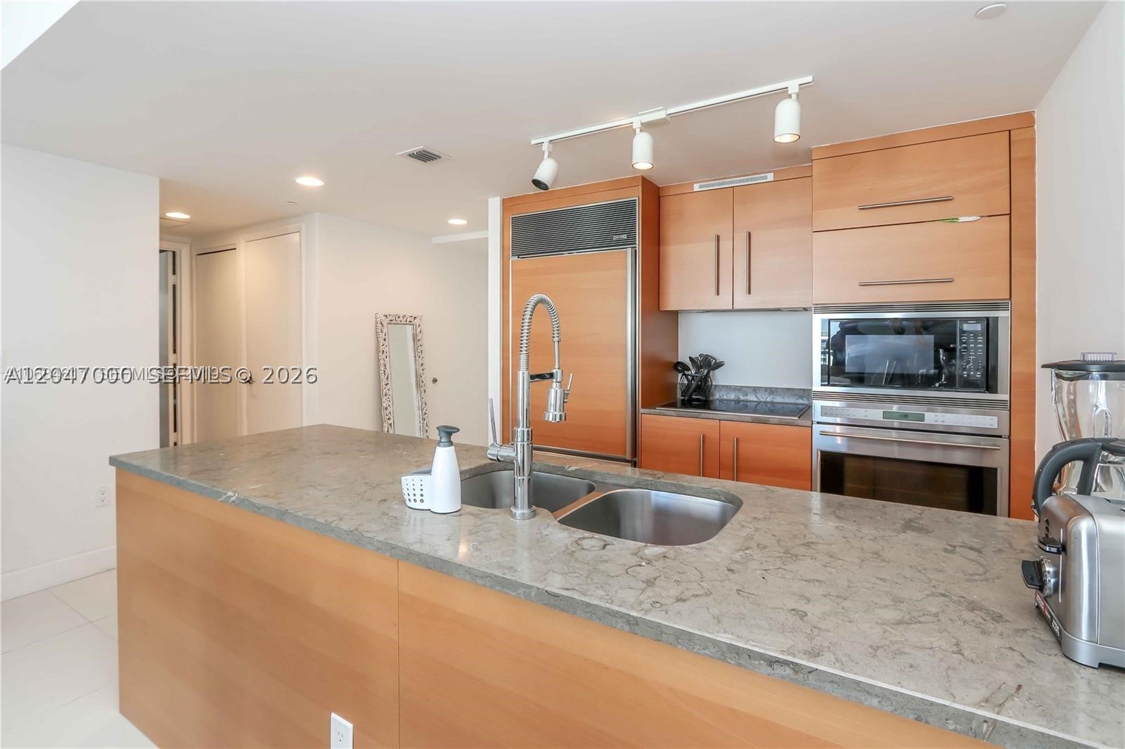 image Icon Brickell I20