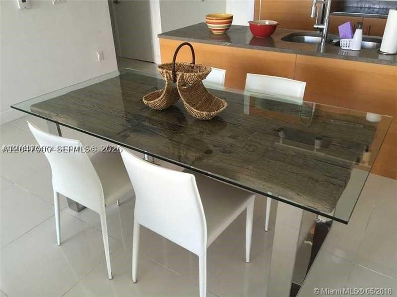 image Icon Brickell I21