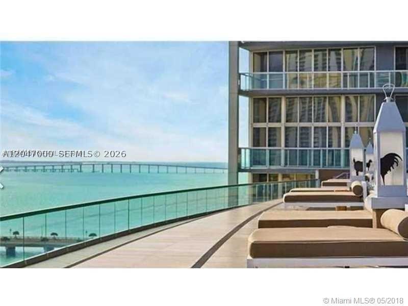 image Icon Brickell I28