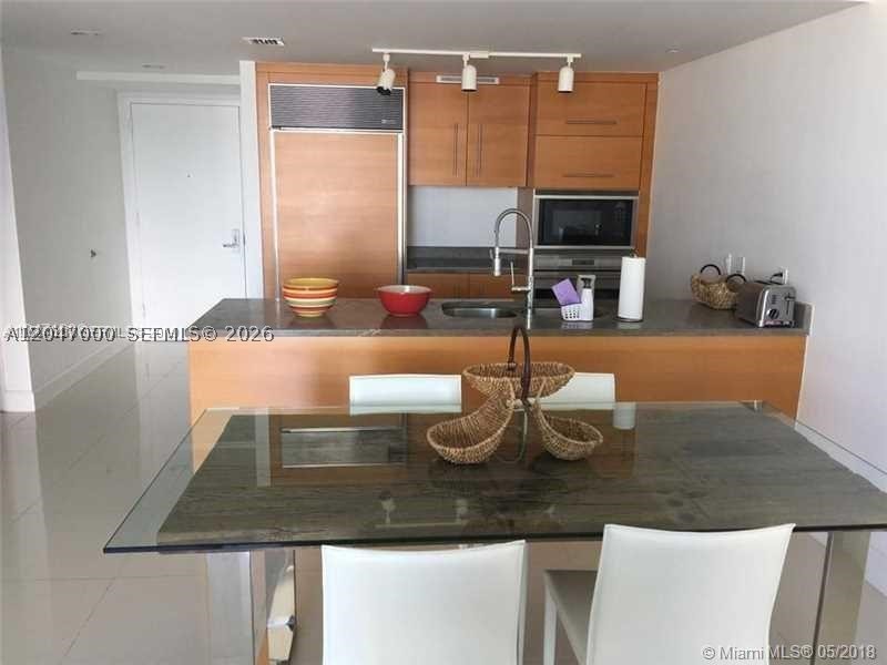 image Icon Brickell I29