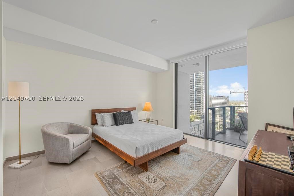 68 SE 6th St #1710 Miami, FL 33131
