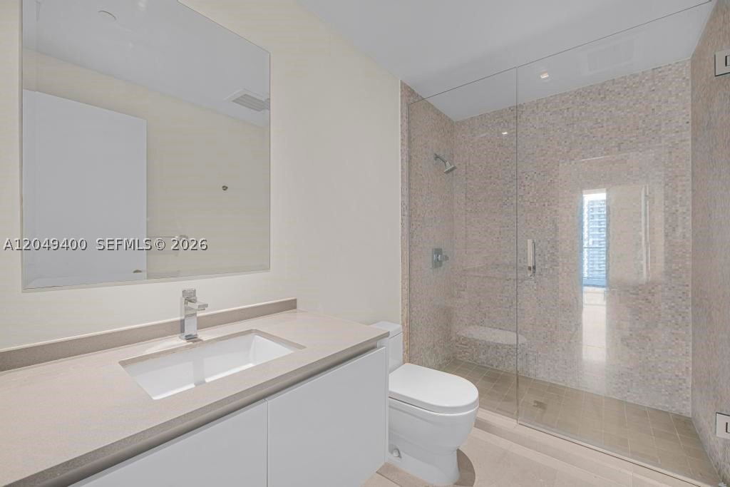 68 SE 6th St #1710 Miami, FL 33131