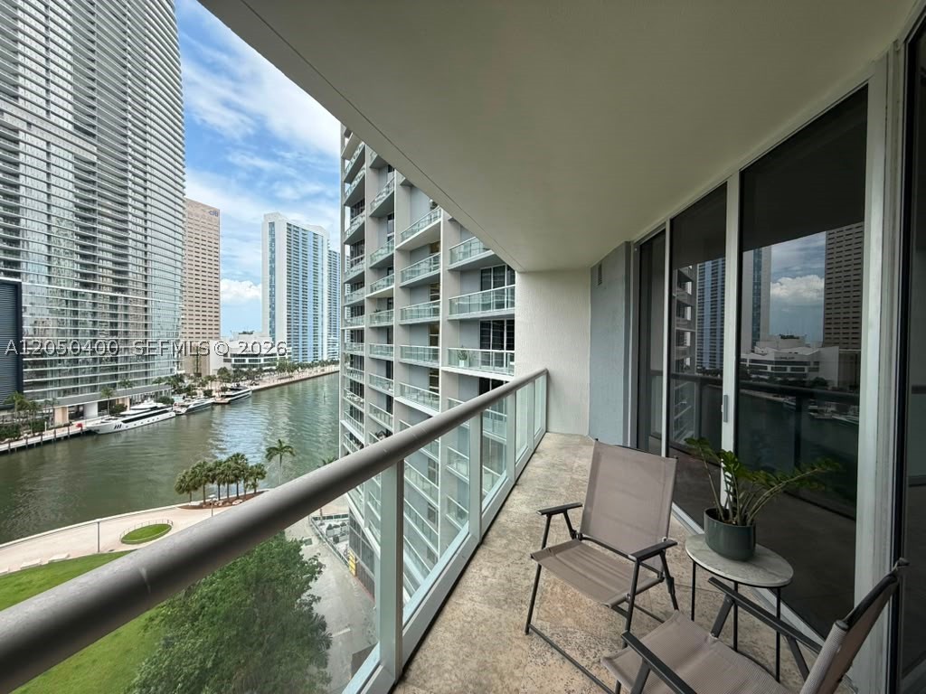 475 Brickell Ave #1012