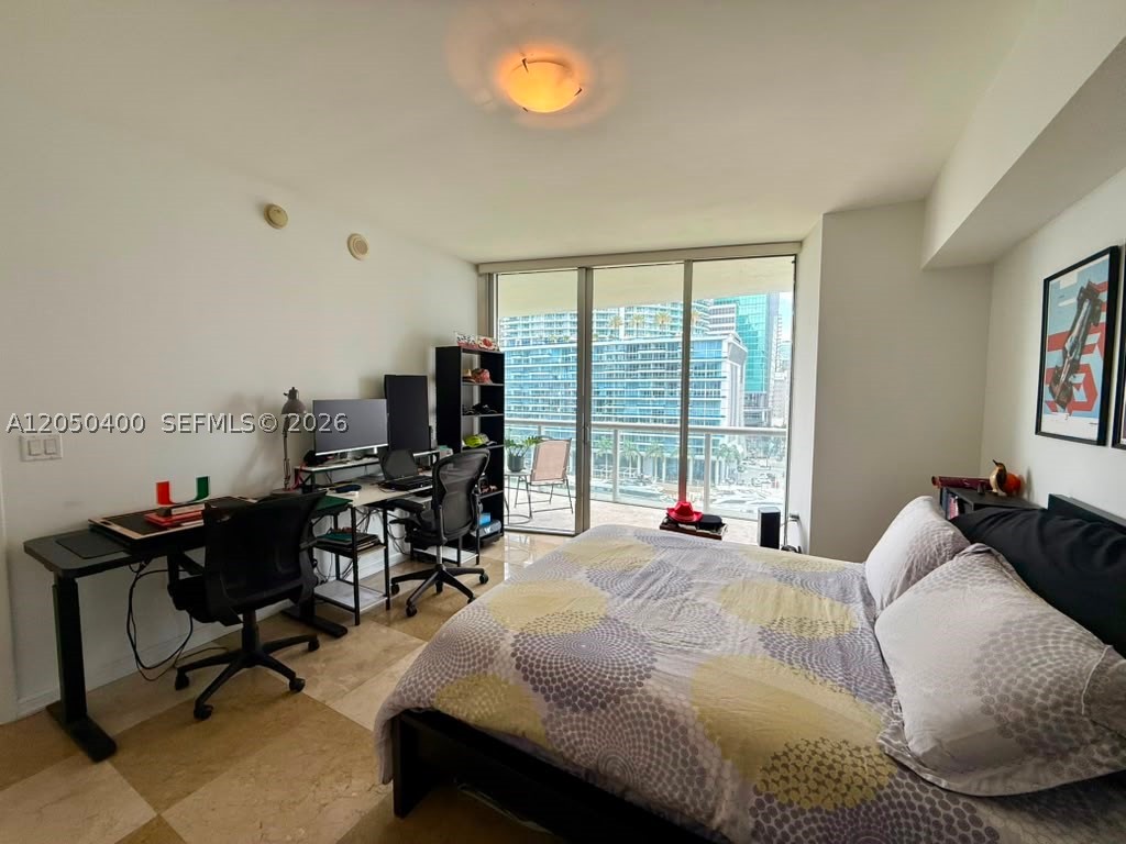 image Icon Brickell I9