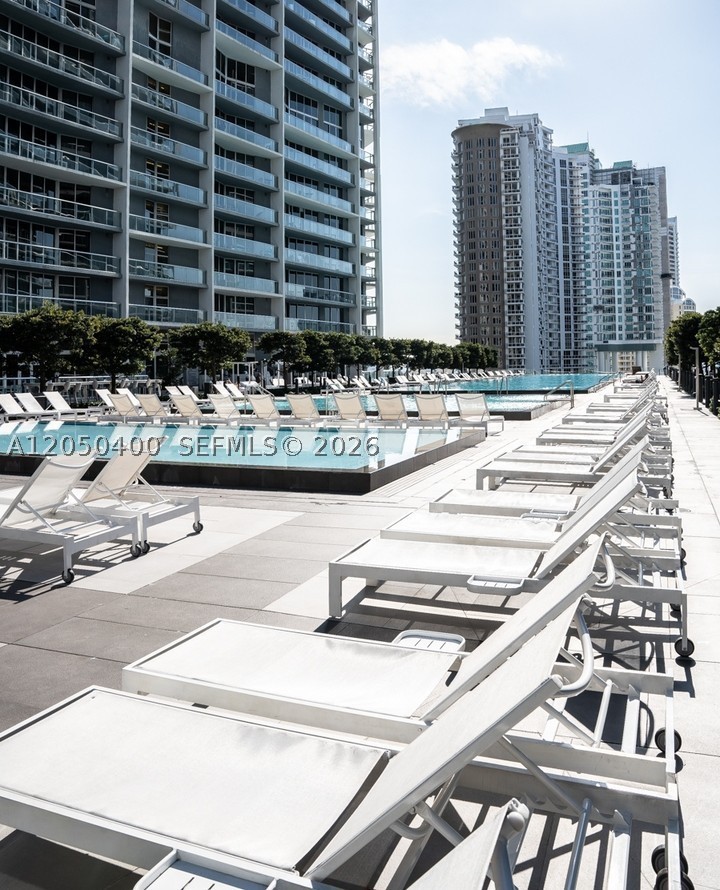 image Icon Brickell I16