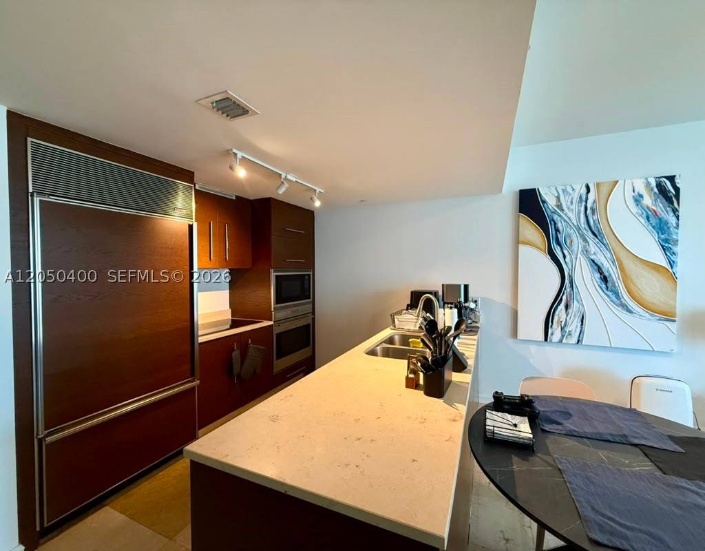 image Icon Brickell I7