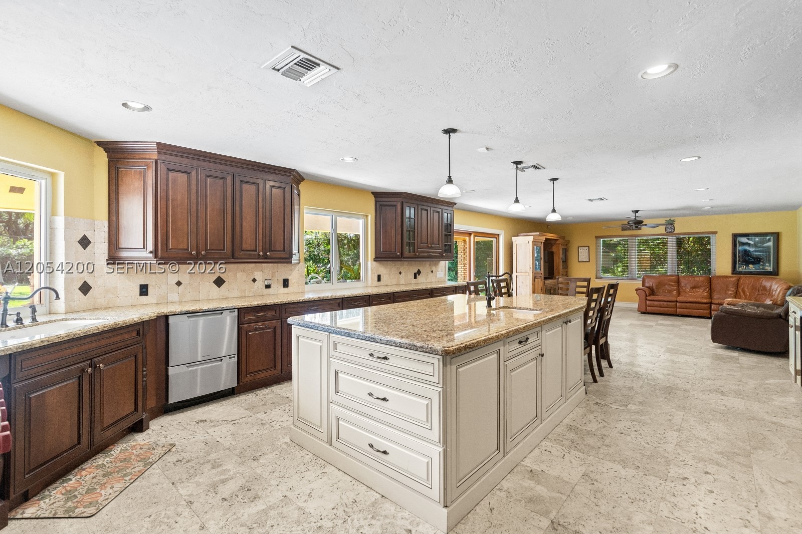 6500 SW 127th St Pinecrest, FL 33156