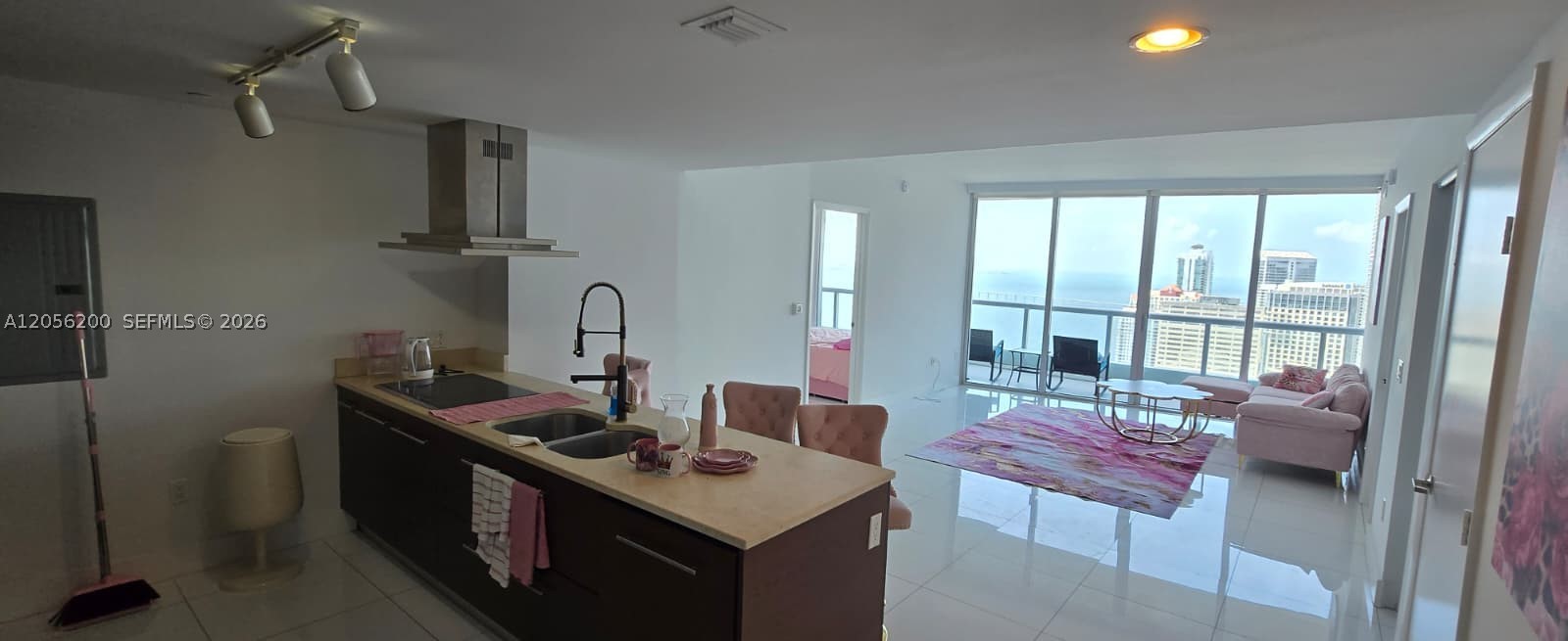 image Icon Brickell II6