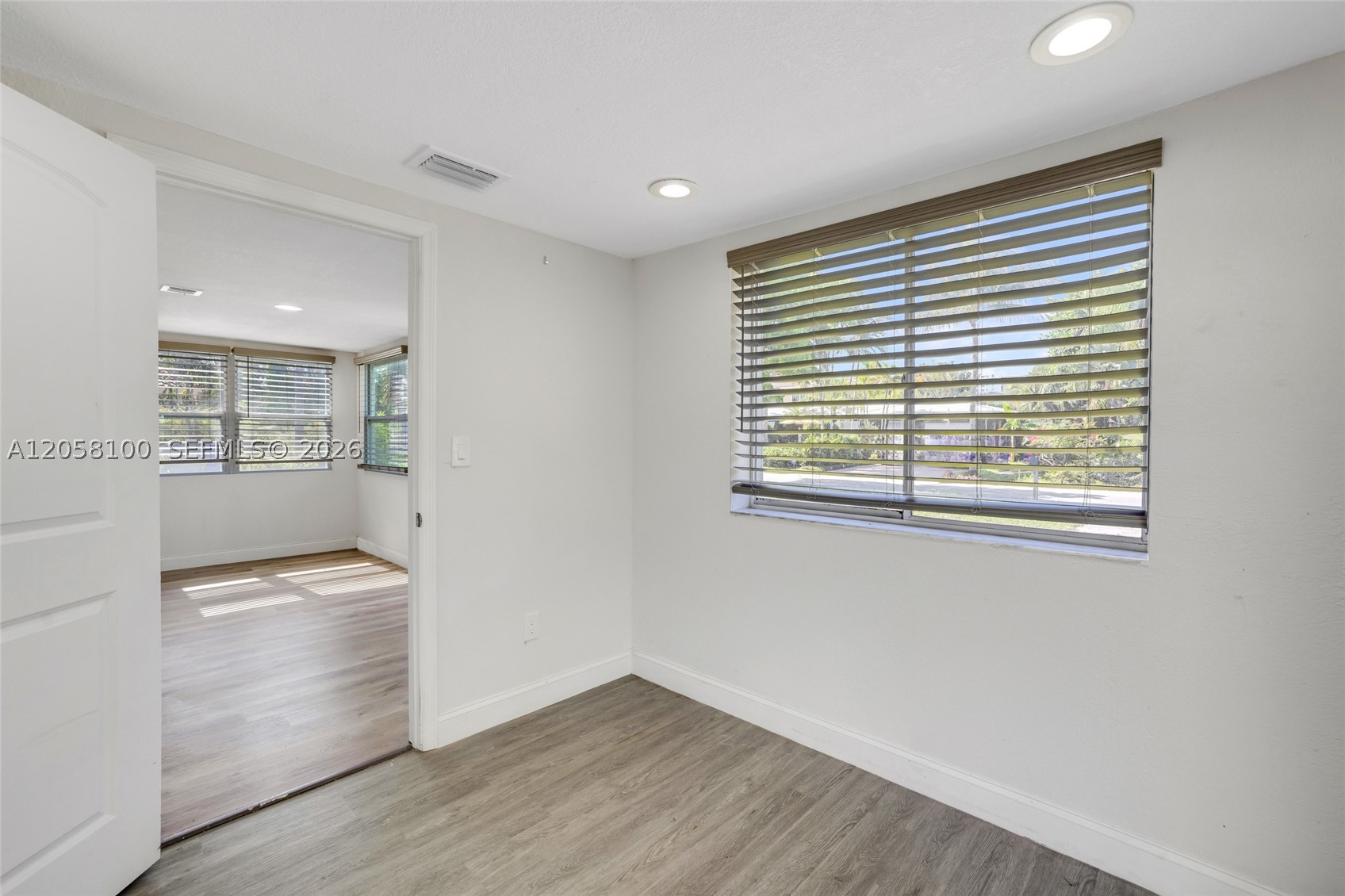 3405 Robbins Rd Pompano Beach, FL 33062
