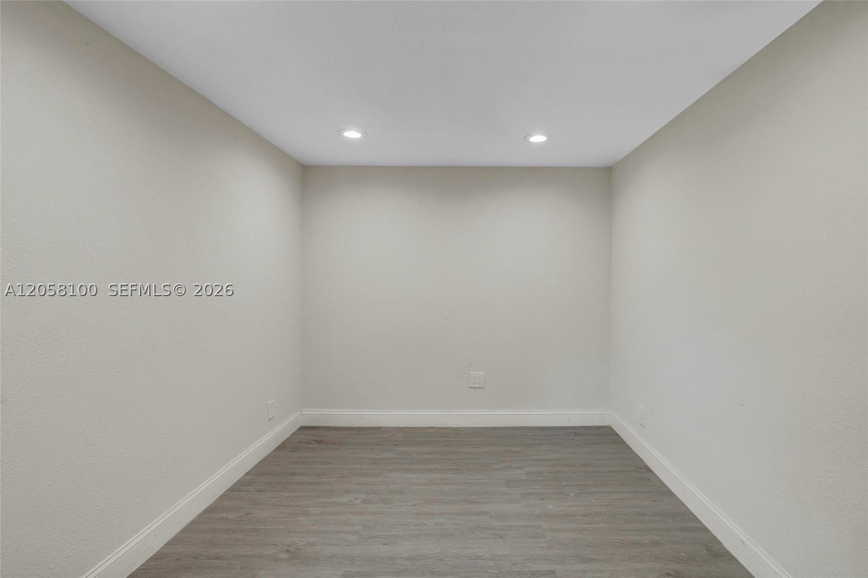 3405 Robbins Rd Pompano Beach, FL 33062